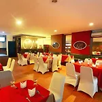 Alexander Hotel Tegal