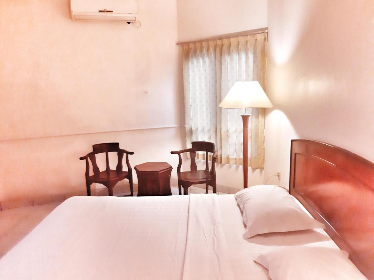 Alexander Hotel