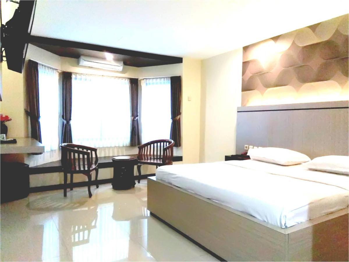 Hotel Alexander Tegal (Central Java)