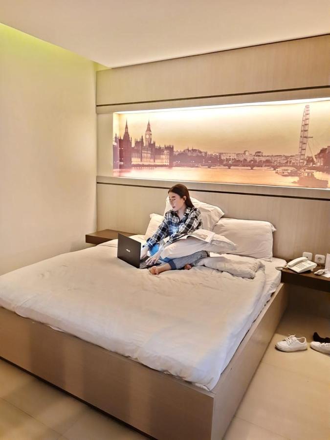 Hotel Alexander 2*